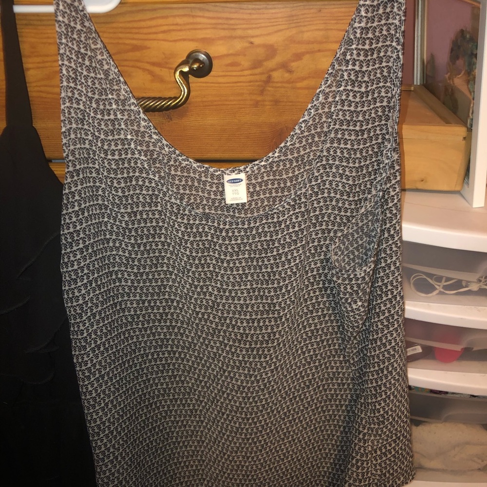 🧥Light material Old Navy Flowy Tank Top